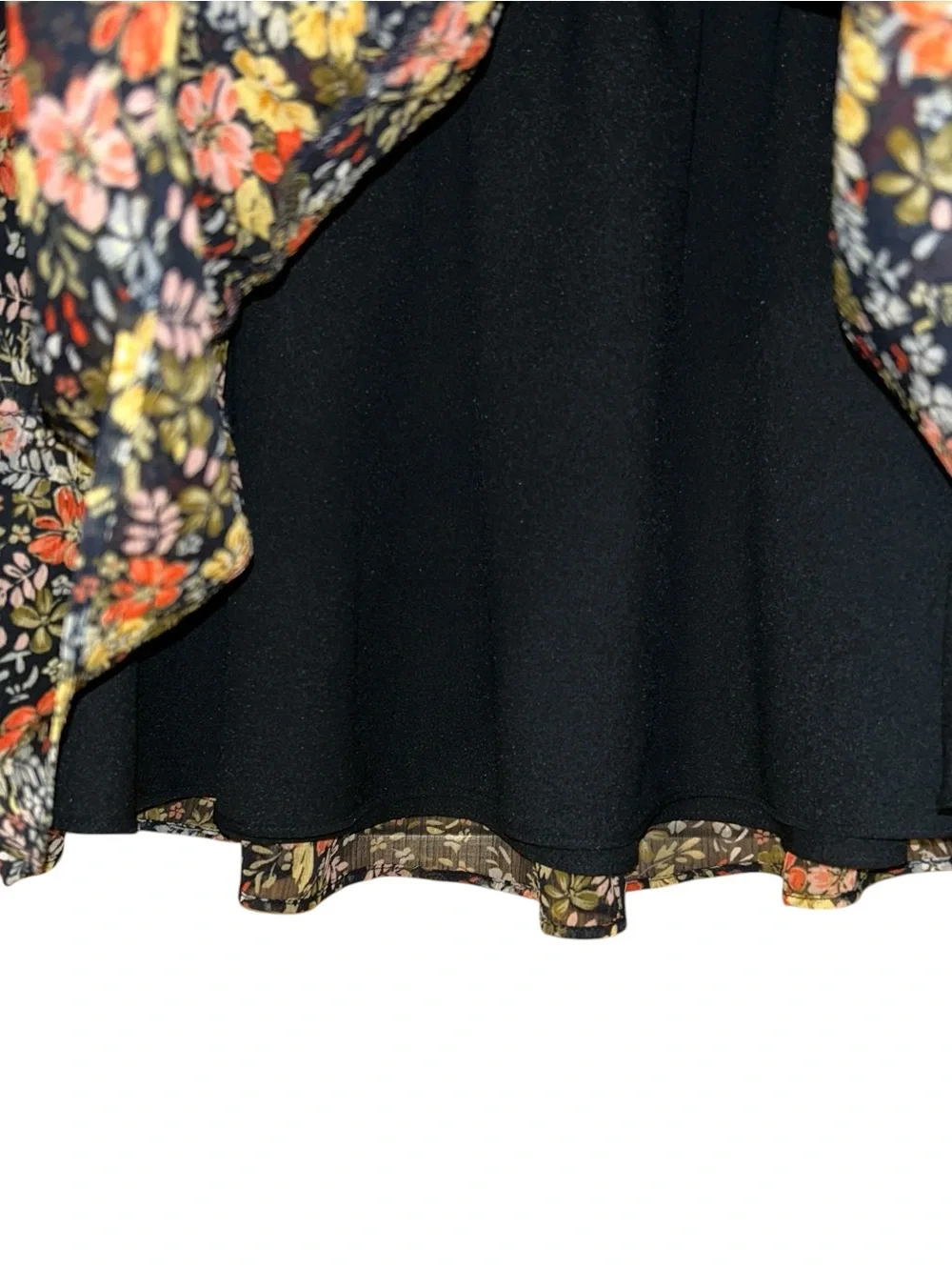 LOFT Floral Tiered Mini Skirt Women’s Small Black Pink Boho‎ Lined Pull On